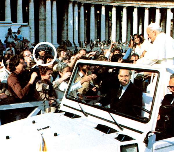 Today In History on Twitter: "13 May 1981: Mehmet Ali Ağca tries to  assassinate #Pope John Paul II in St. Peter's Square in Rome by shooting  him in abdomen. The pope survives