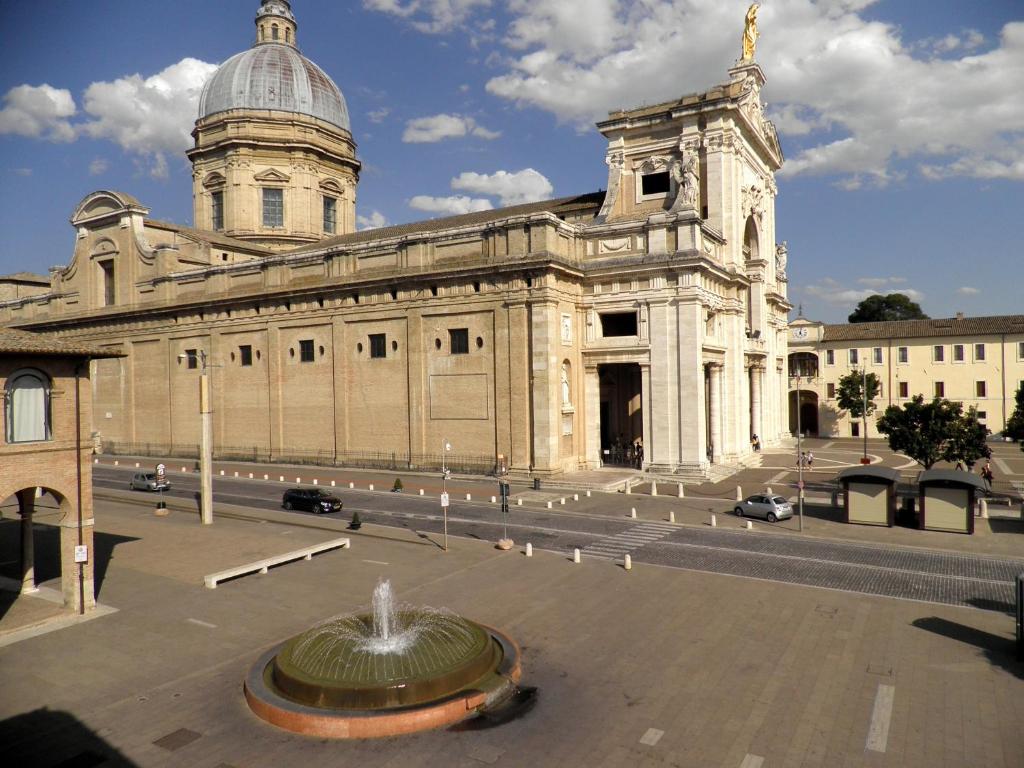 Piazza degli Angeli, Assisi – Updated 2021 Prices