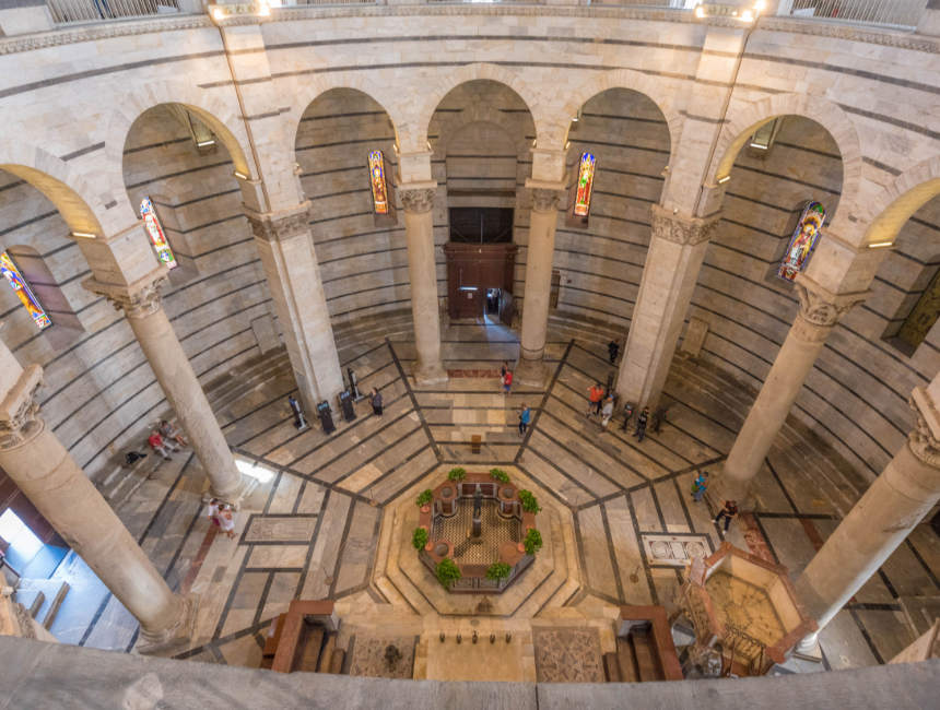 Climbing the leaning tower of Pisa | Going inside the tower | Info &amp; photos