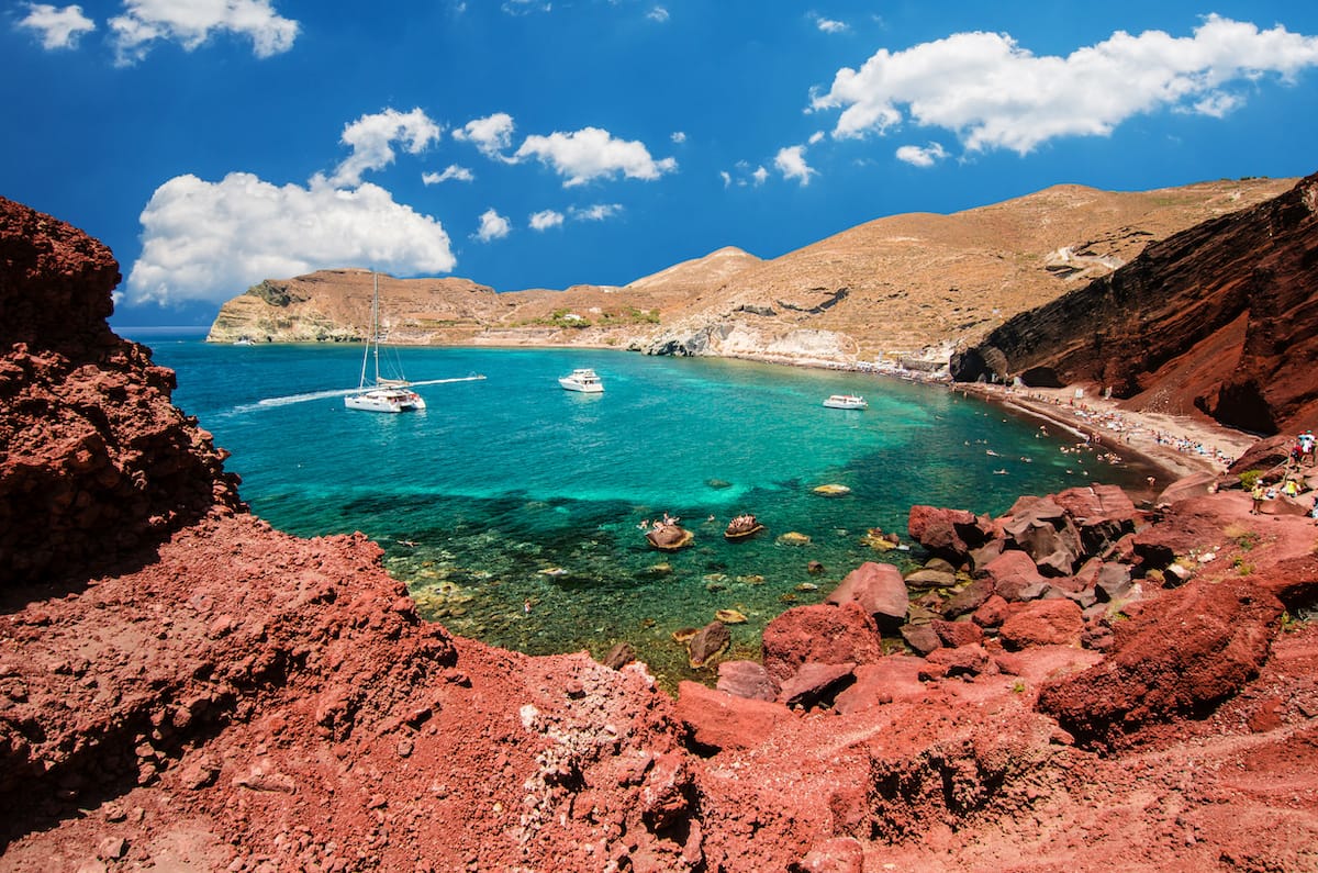 21 Best Beaches in Santorini (for Your Bucket List!)