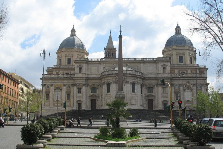 Piazza Esquilino with Basilica di Santa Maria Maggiore