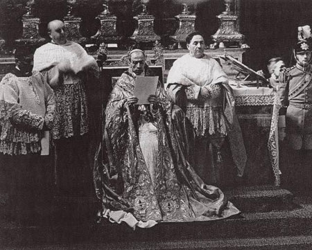 3.2. Towards the Consecration of the World to the Immaculate Heart of Mary